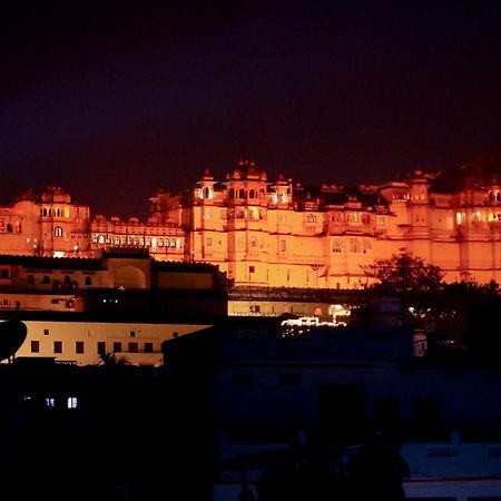 Shri Daulat Villas Udaipur Extérieur photo