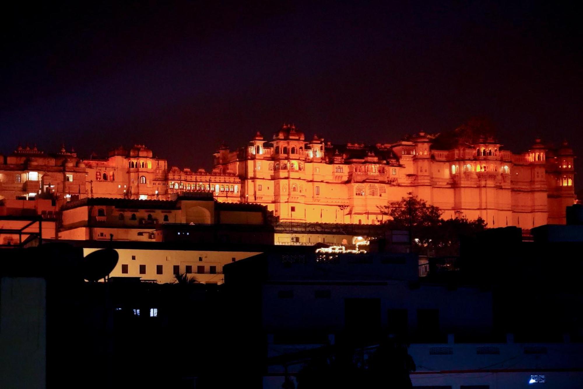 Shri Daulat Villas Udaipur Extérieur photo